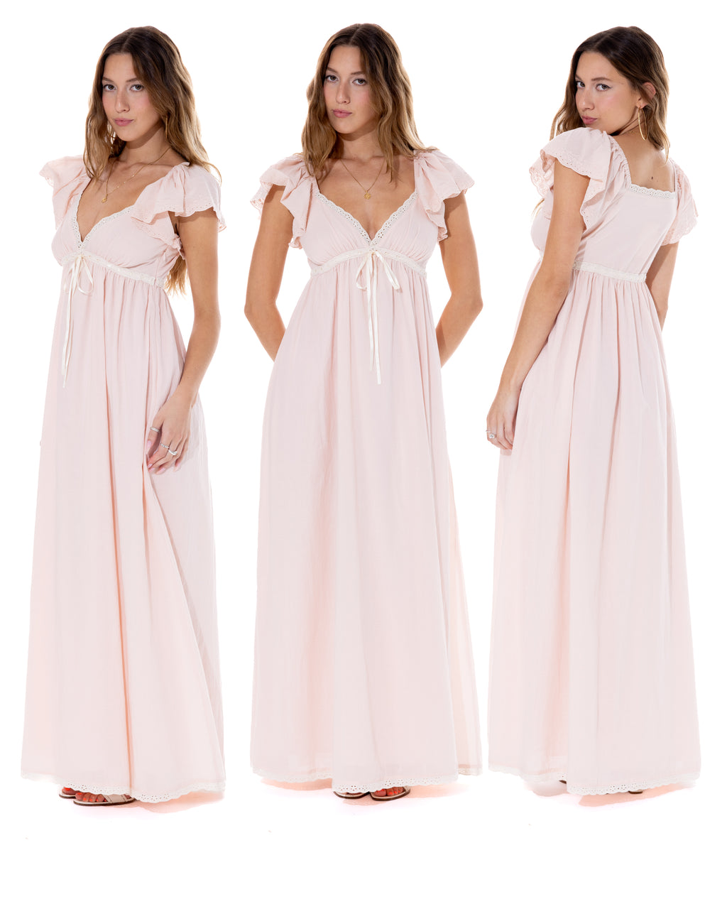 *Carly is wearing a size S and is 5'5" tall, with a 31" bust/32D, 25" waist, and 36" hips.*