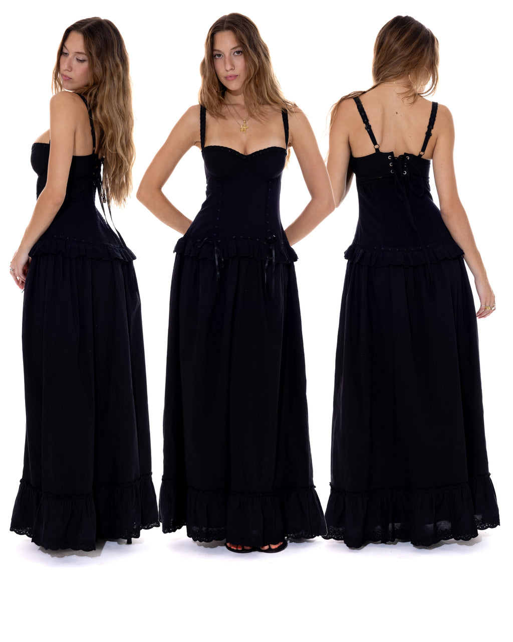 *Carly is wearing a size S and is 5'5" tall, with a 31" bust/32D, 25" waist, and 36" hips.*