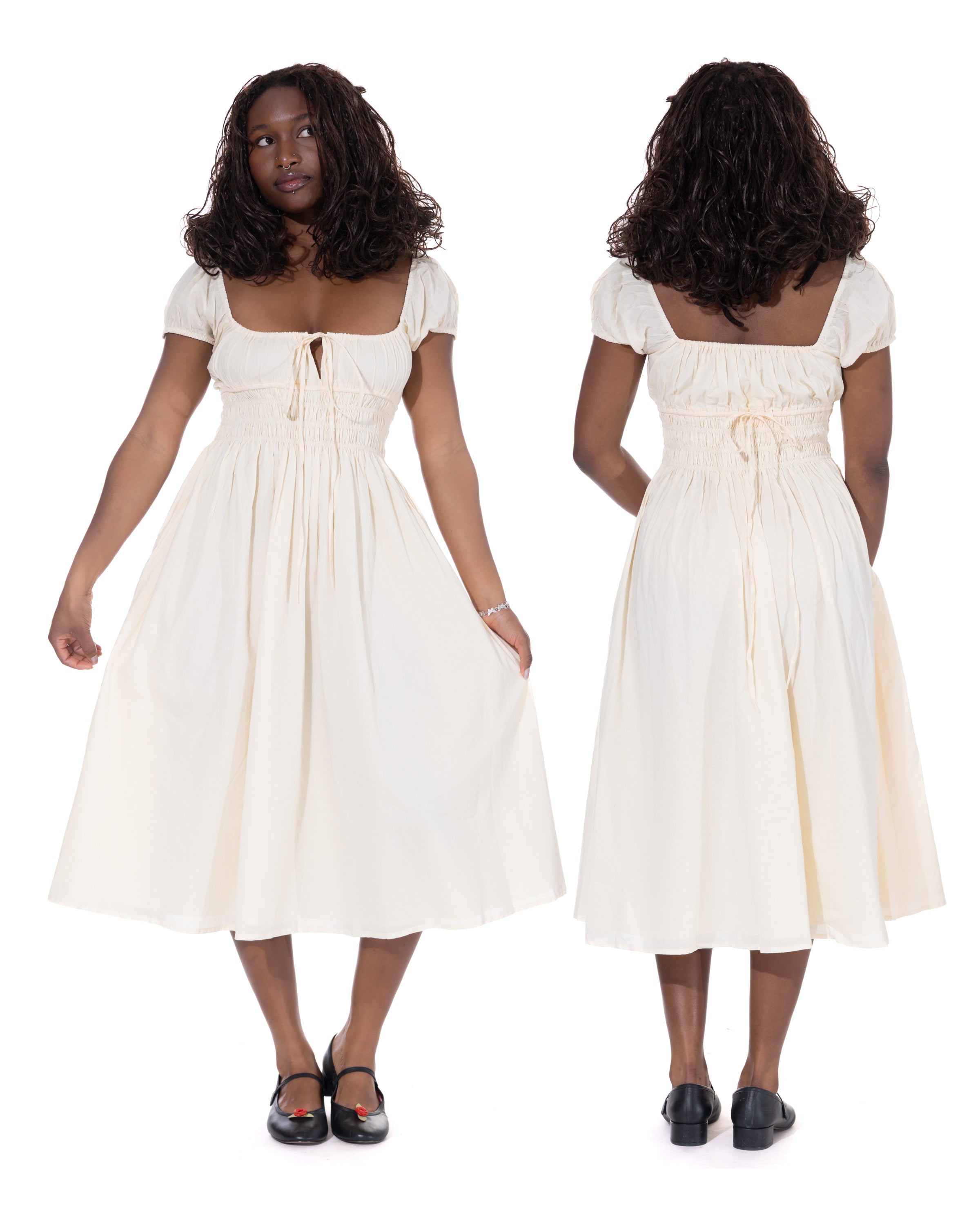 *Kennedy is wearing size M and has a 36.5" bust, 28" waist, 43" hips, and is 5'8" tall.*