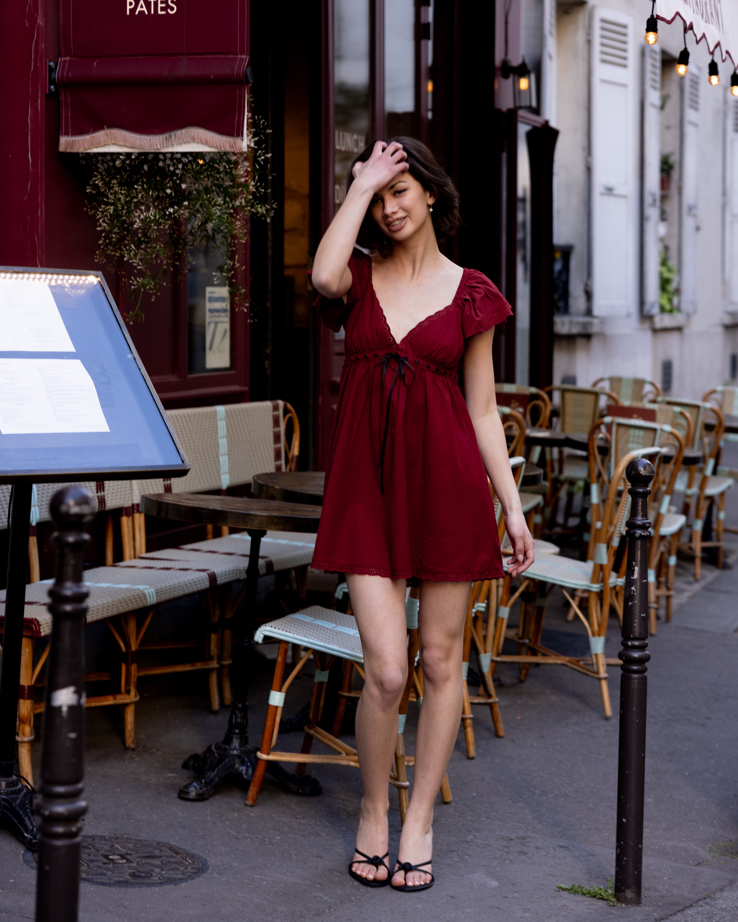 *Swann is wearing a size S and is 5'7" tall, with a 32" bust, 24" waist, and 35" hips.*